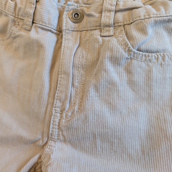 Bundle of 2T Toddler Clothing 4 Items Included - Picture 9 of 15